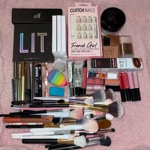 Makeup Lot *MORE ITEMS ADDED on last photo